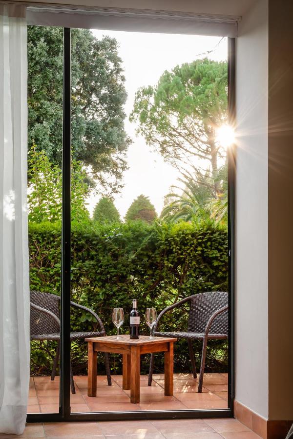 נוואטה Hotel Torremirona Golf & Spa מראה חיצוני תמונה