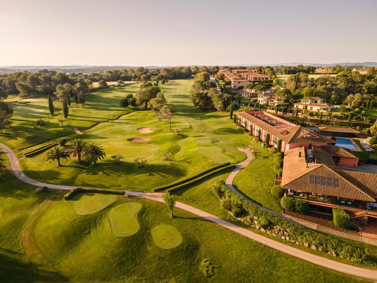 נוואטה Hotel Torremirona Golf & Spa מראה חיצוני תמונה