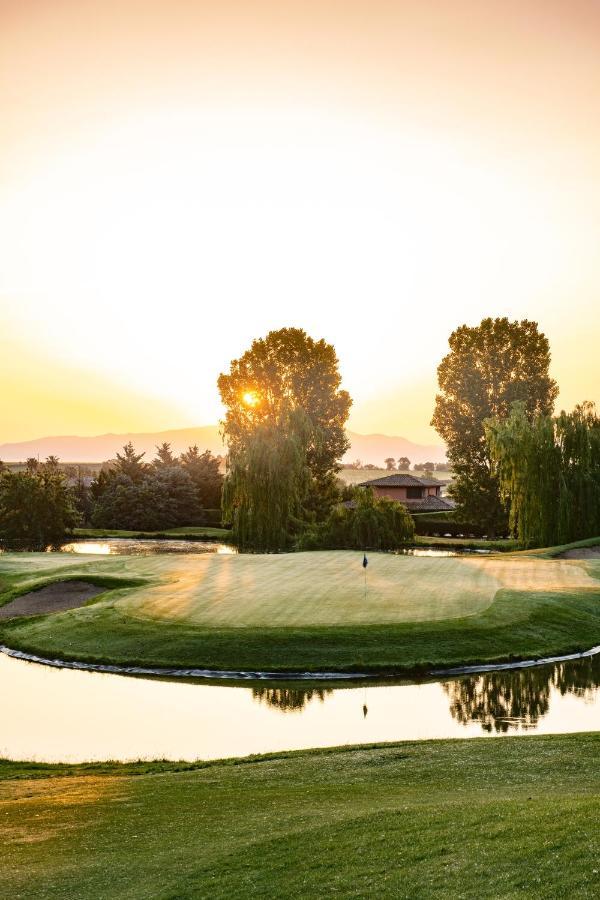 נוואטה Hotel Torremirona Golf & Spa מראה חיצוני תמונה