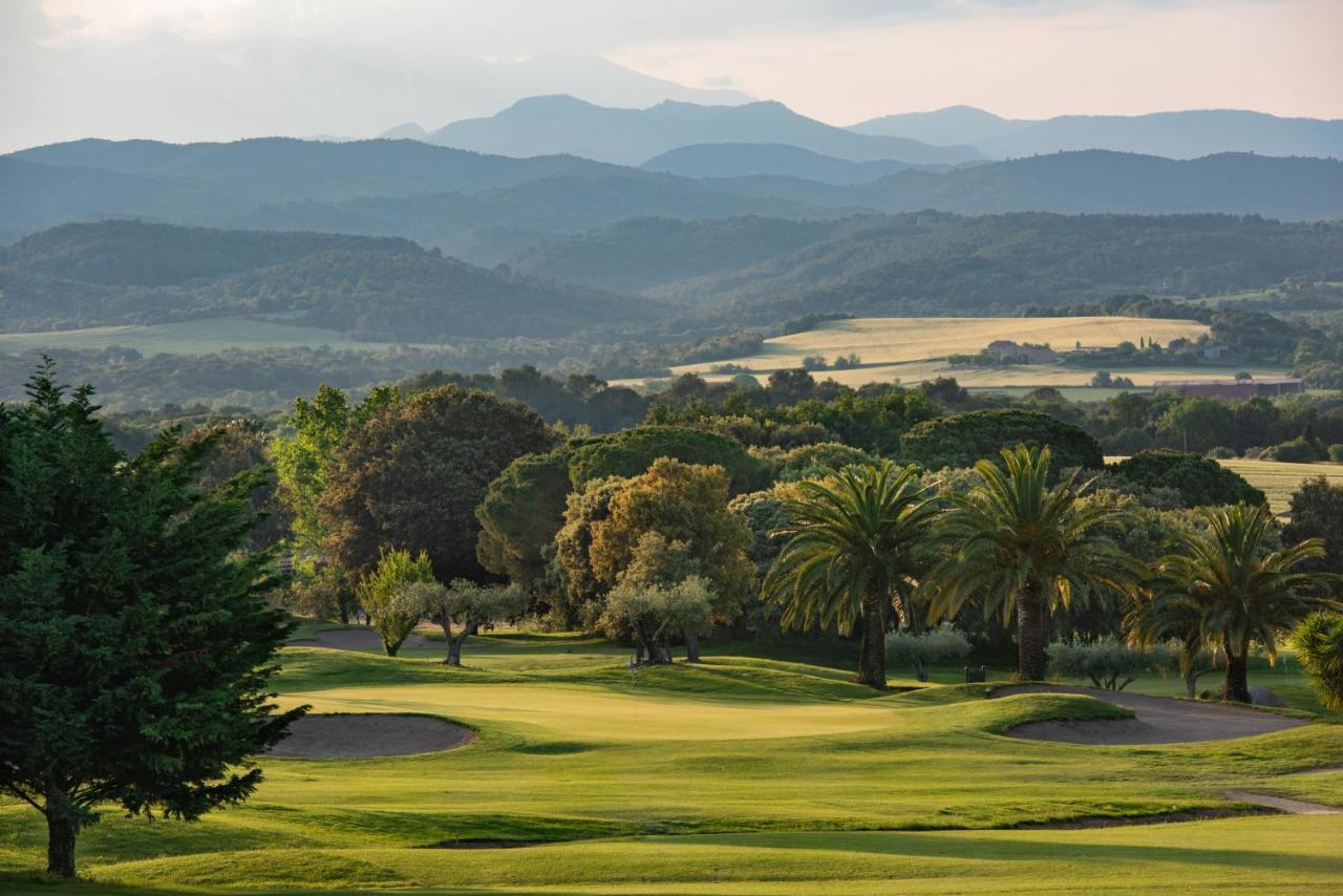 נוואטה Hotel Torremirona Golf & Spa מראה חיצוני תמונה