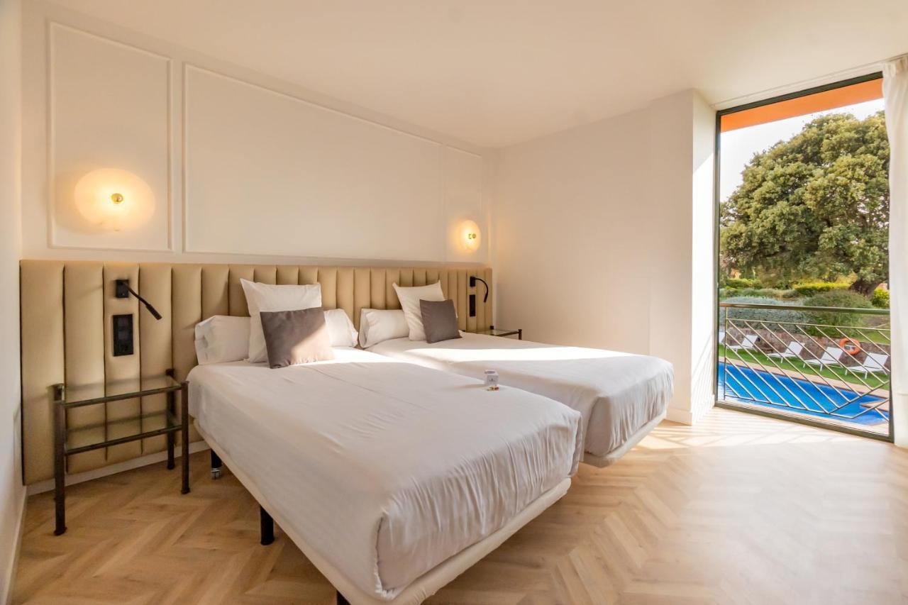 נוואטה Hotel Torremirona Golf & Spa מראה חיצוני תמונה