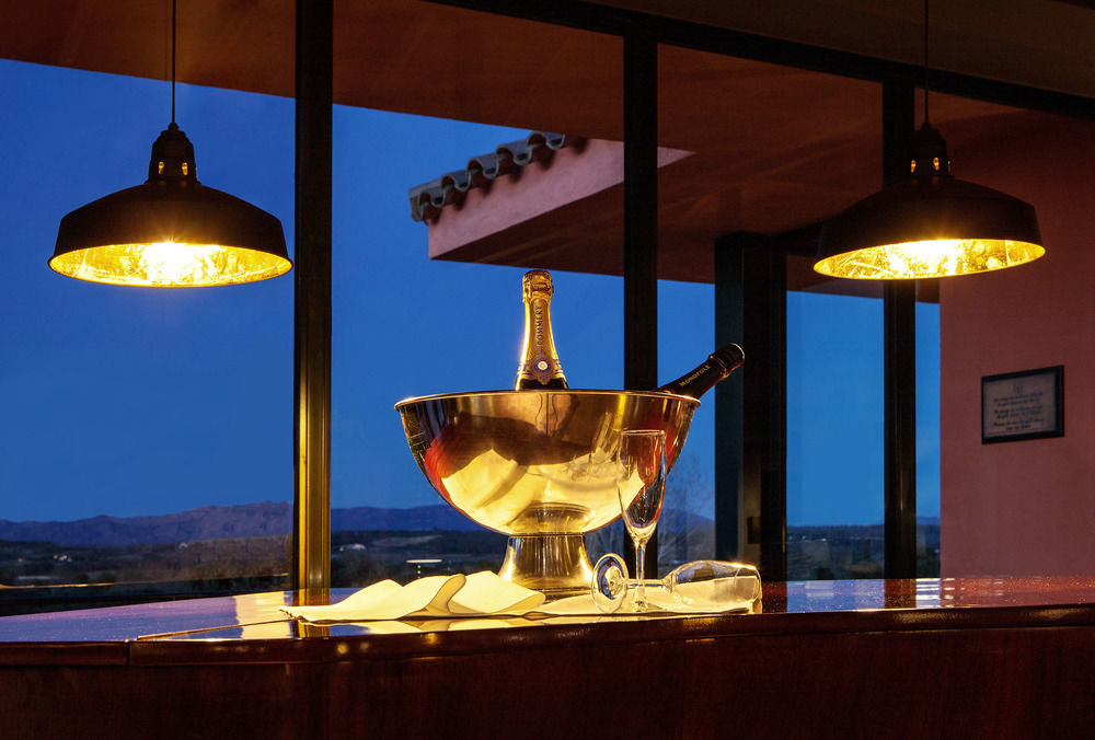 נוואטה Hotel Torremirona Golf & Spa מראה חיצוני תמונה